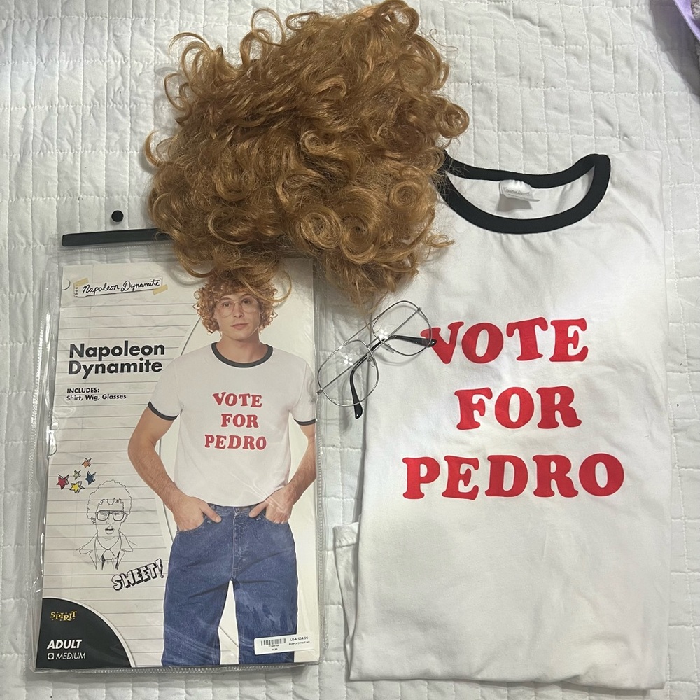 Adult medium Napoleon Dynamite costume